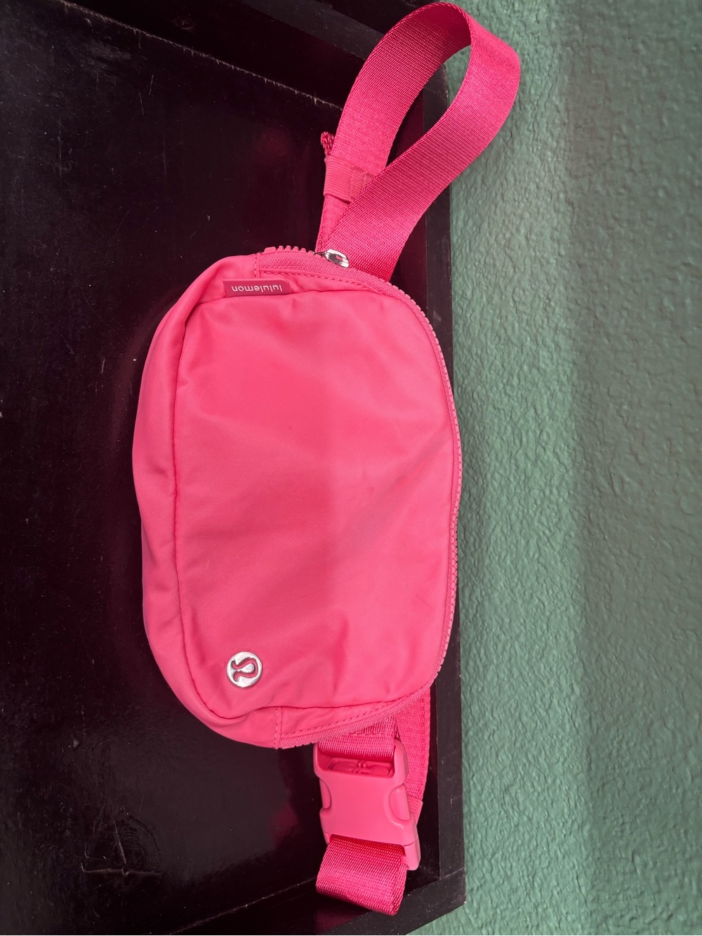 lululemon athletica Hot Pink Crossbody/Fanny Pack